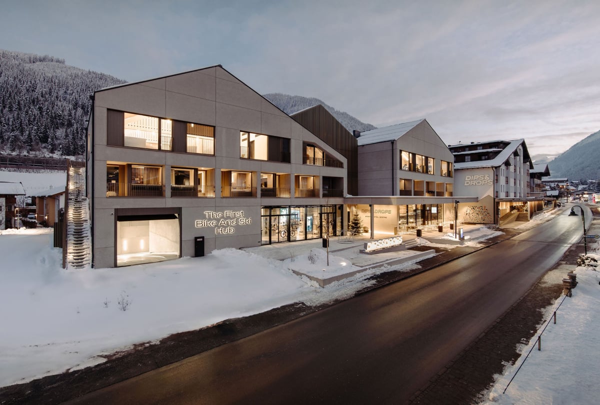 ski-bike-hotel-flachau